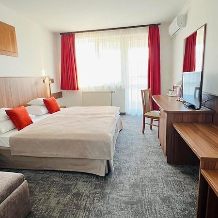 Art Hotel Superior Zalakaros Luaran gambar
