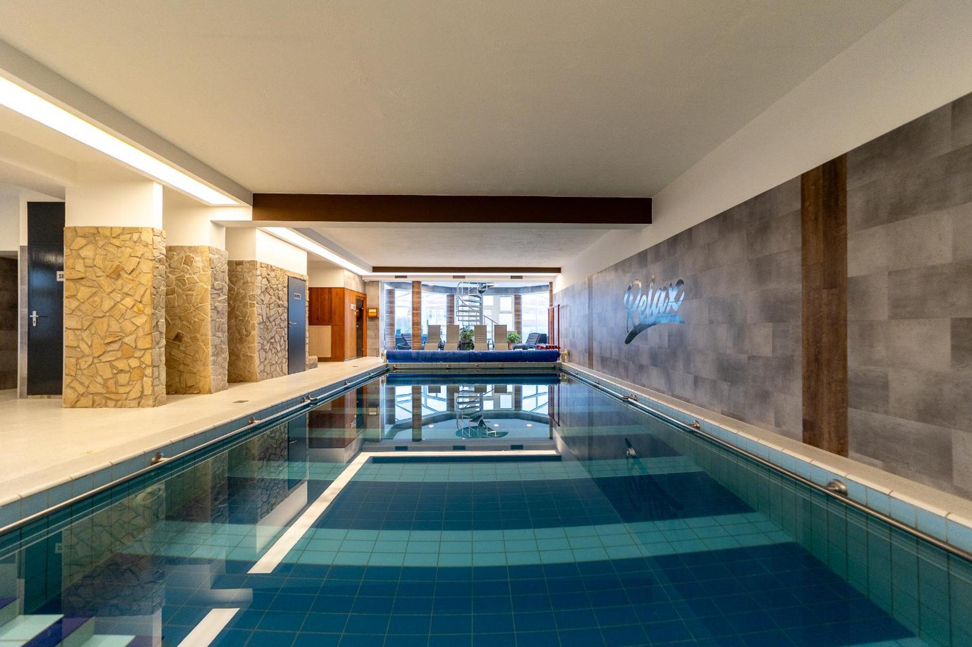 Art Hotel Superior Zalakaros Luaran gambar