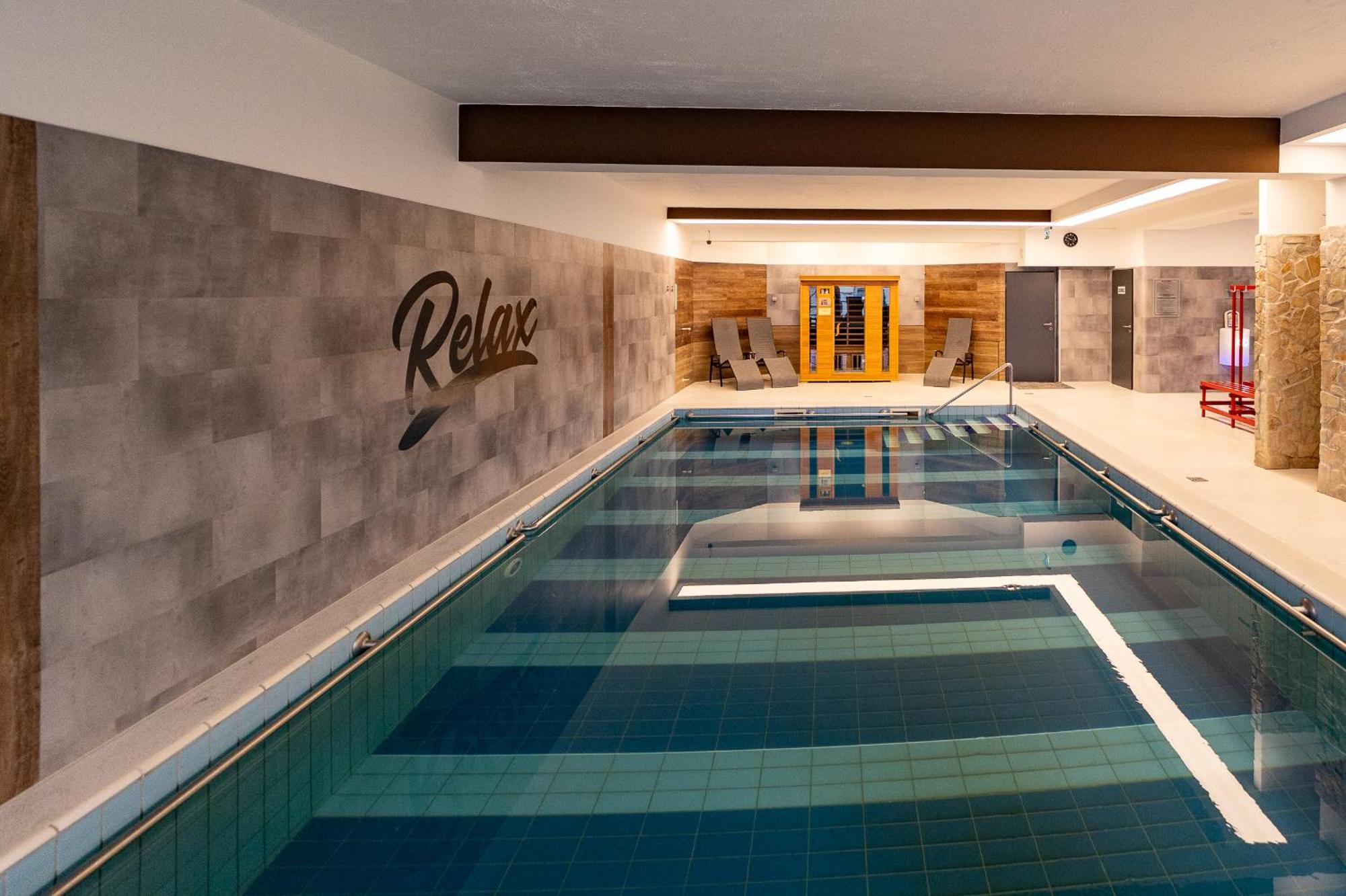 Art Hotel Superior Zalakaros Luaran gambar
